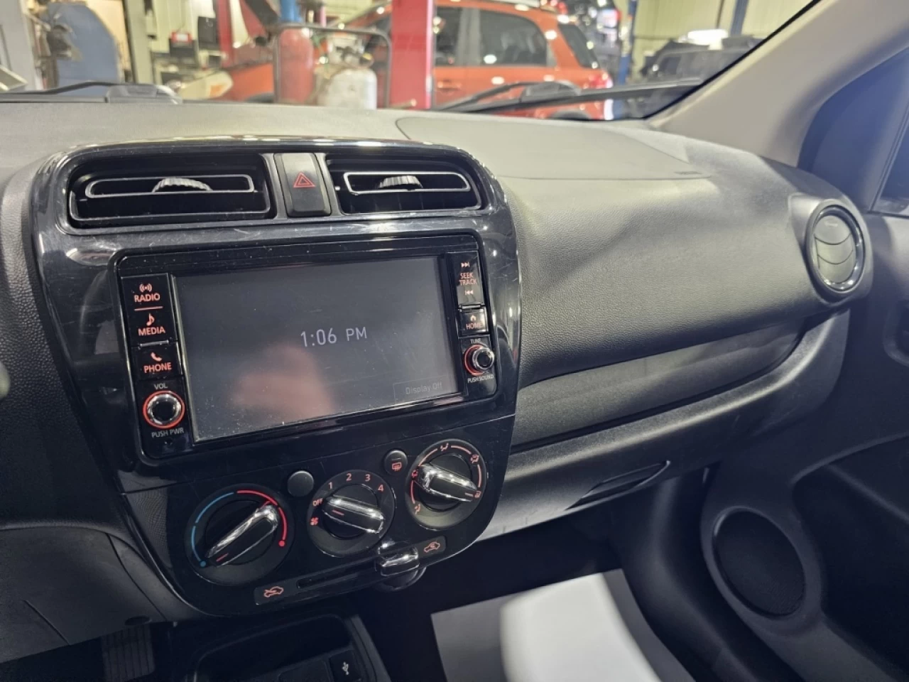 2019 Mitsubishi Mirage ES MANUELLE CAMERA AVEC SEULEMENT 86 500KM Main Image