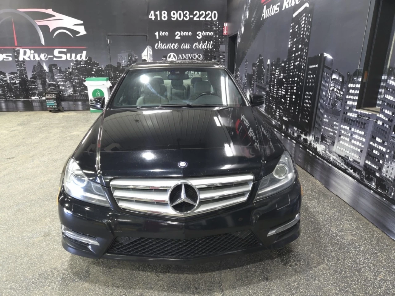 2013 Mercedes-Benz C-Class C 300 4MATIC TRÈS PROPRE SEULEMENT 174 300KM Image principale