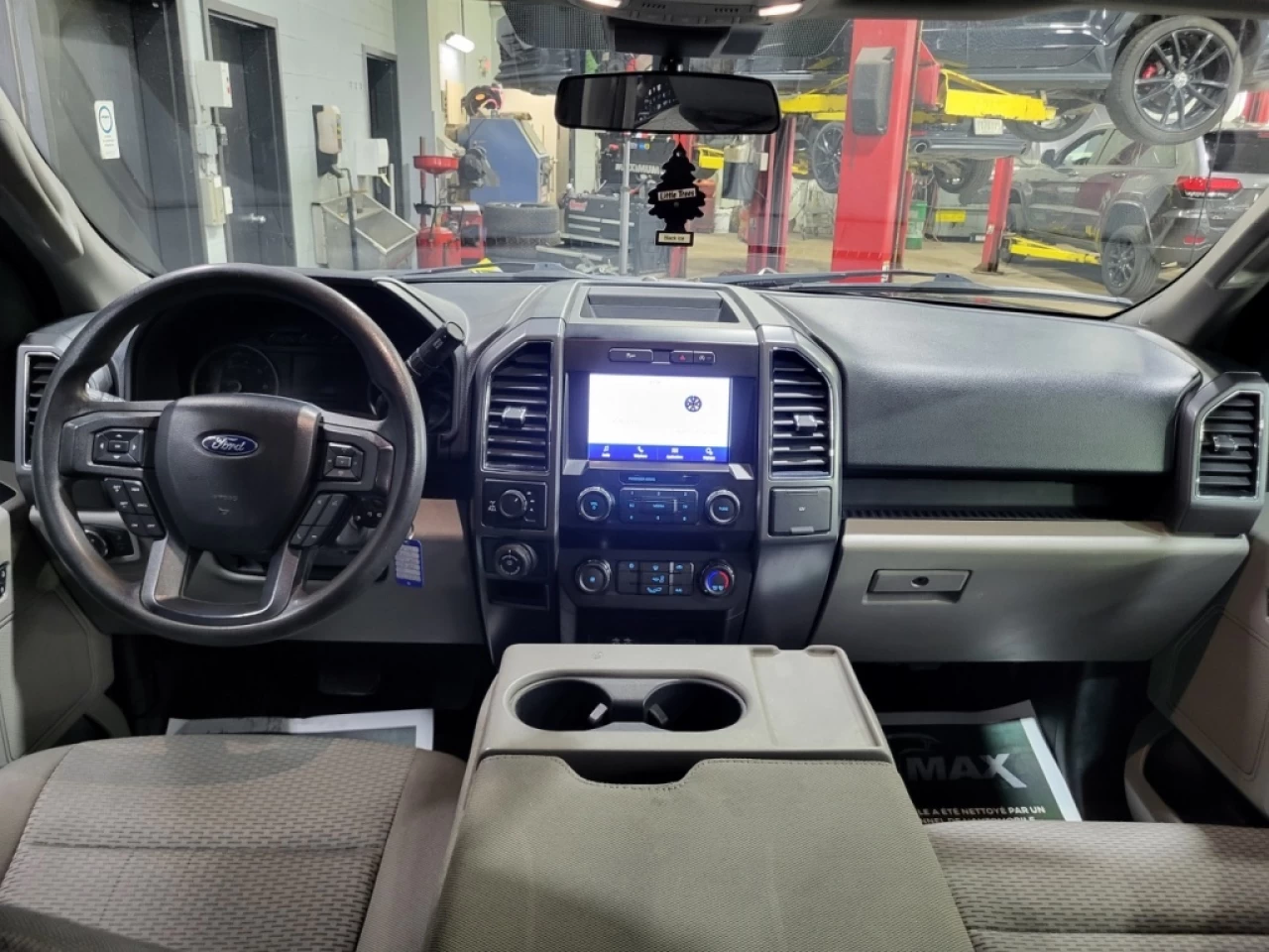 2020 Ford F-150 XLT CREW CAB 4X4 5.0L TRÈS PROPRE AVEC 162 300KM Image principale