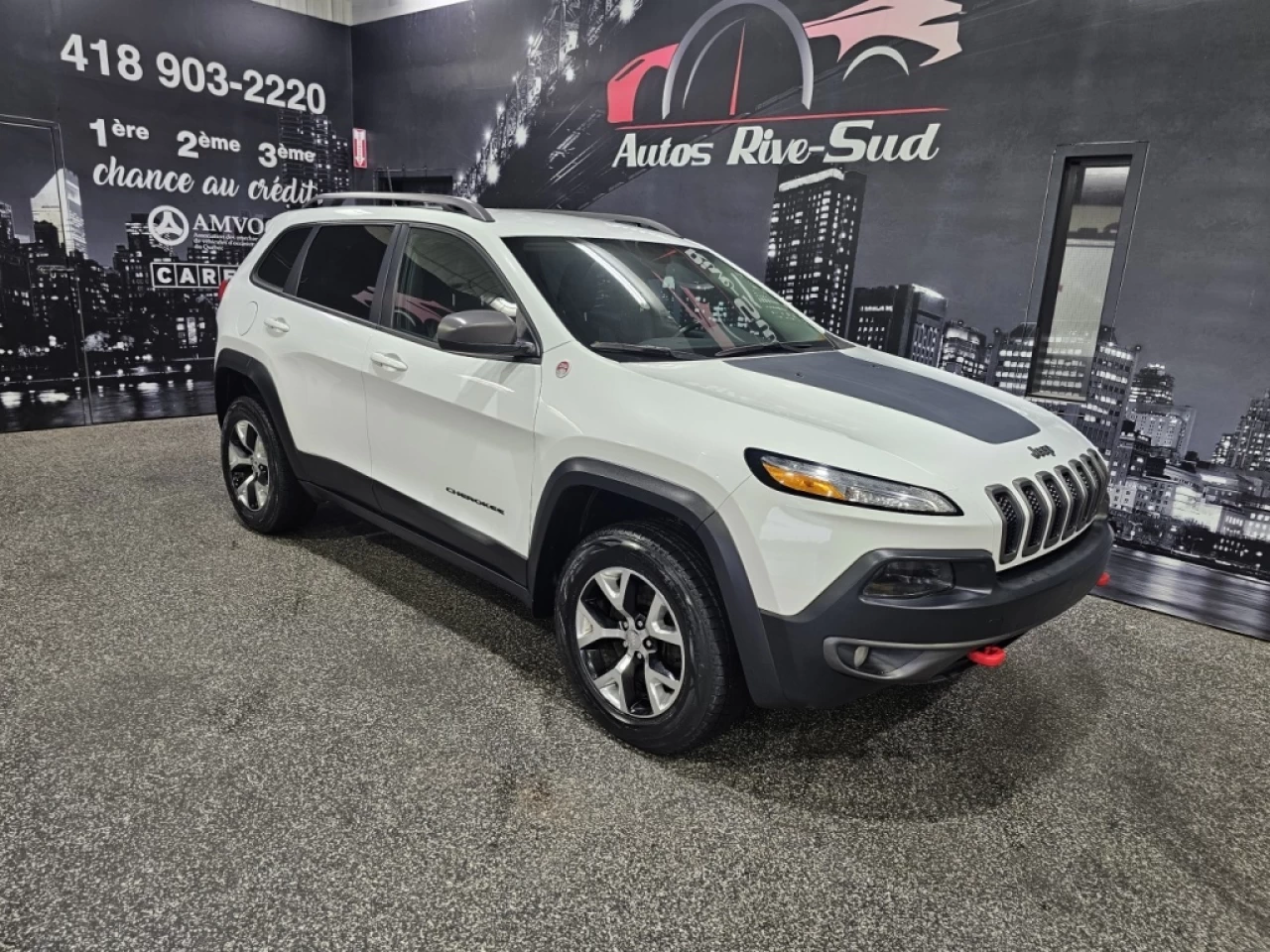 2016 Jeep Cherokee TRAILHAWK 4X4 CUIR CAMERA TRÈS PROPRE Main Image