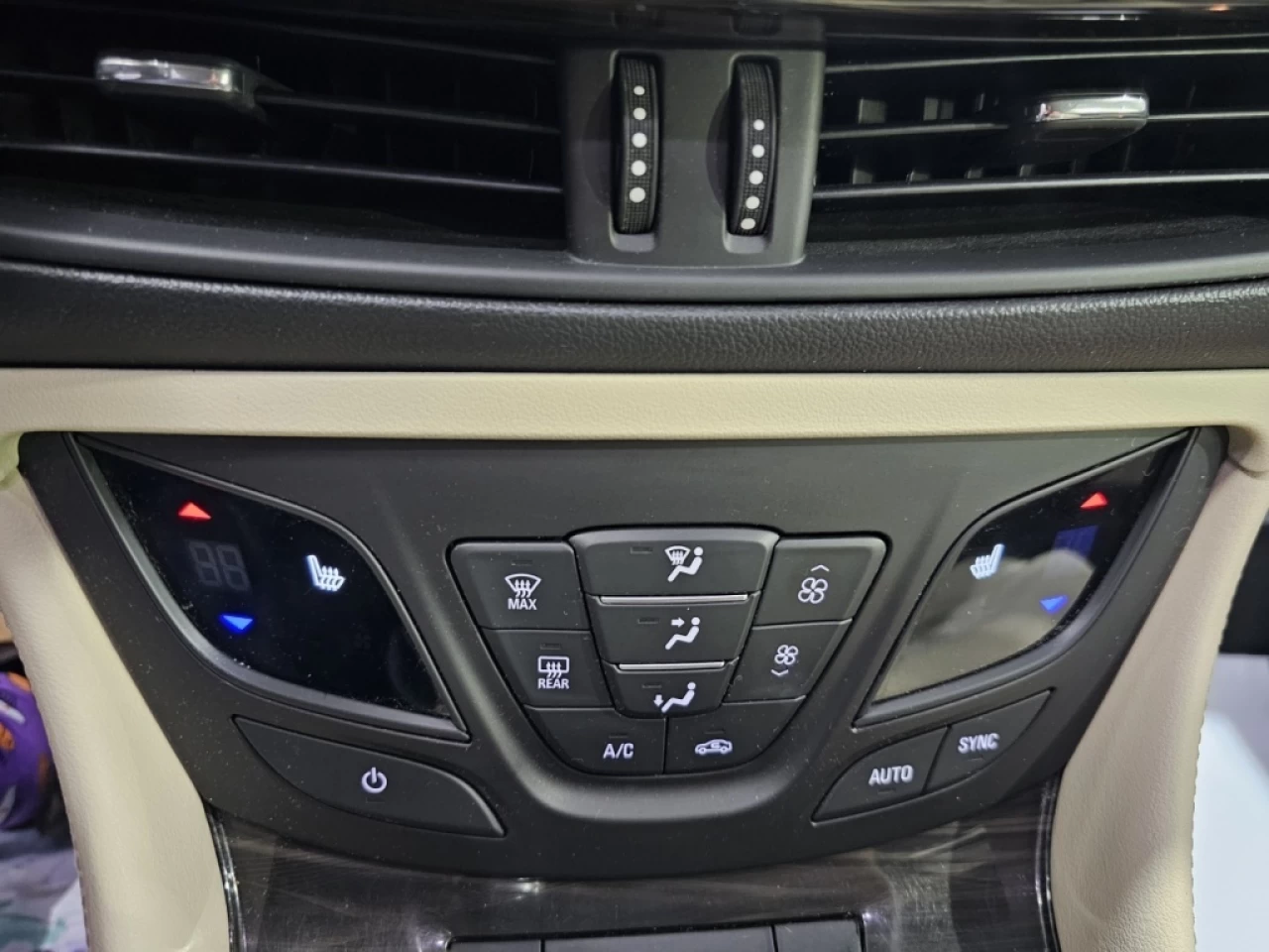 2019 Buick Envision AWD 4dr Preferred Image principale