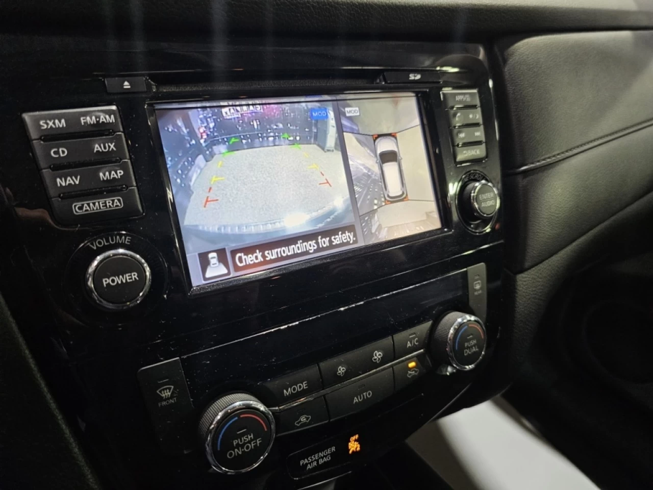 2017 Nissan Rogue SV TECH AWD TOIT PANO GPS AVEC 165 100KM Main Image