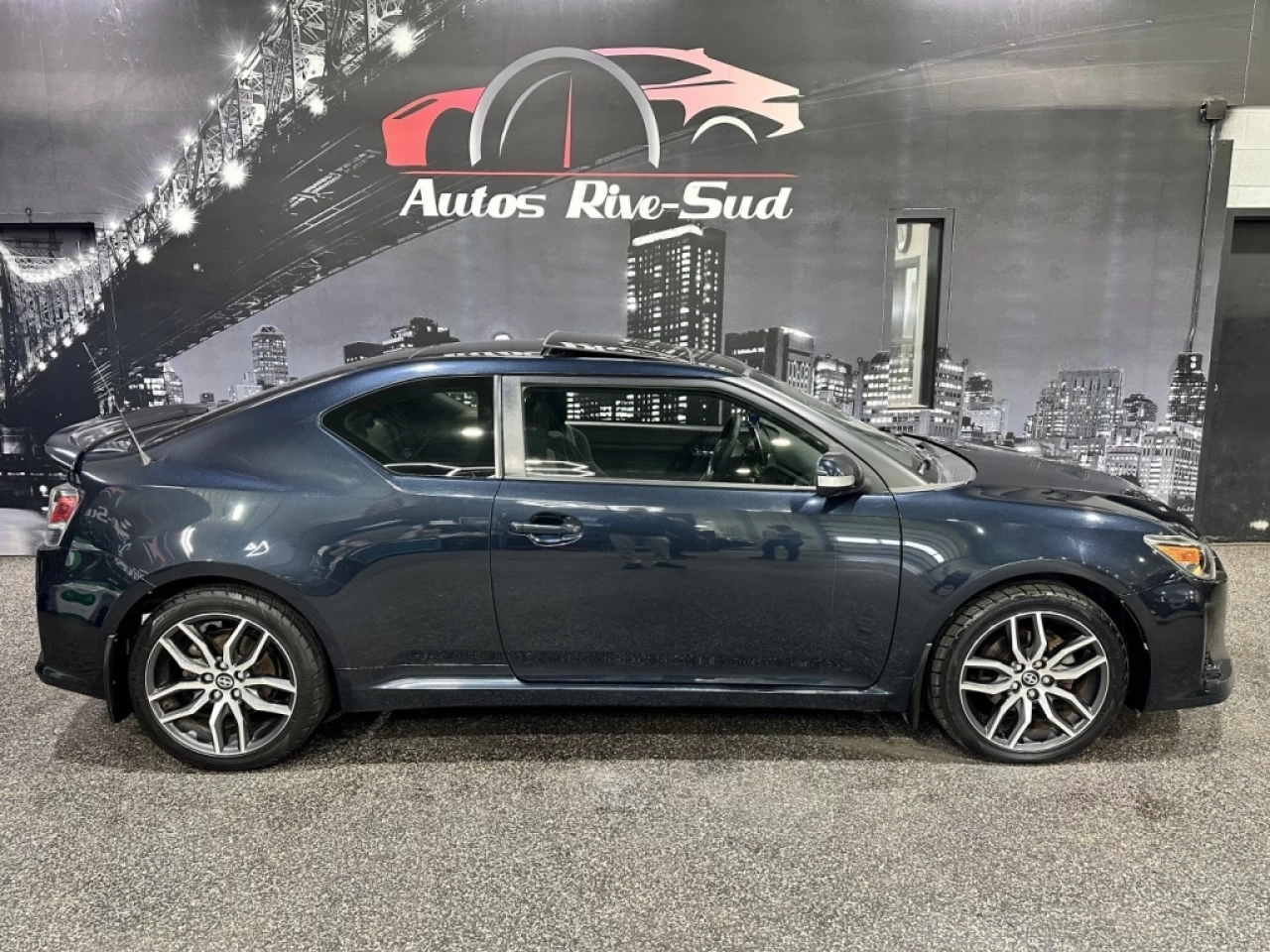 2016 Scion tC TRÈS PROPRE TOIT OUVRANT SEULEMENT 138 500KM Main Image