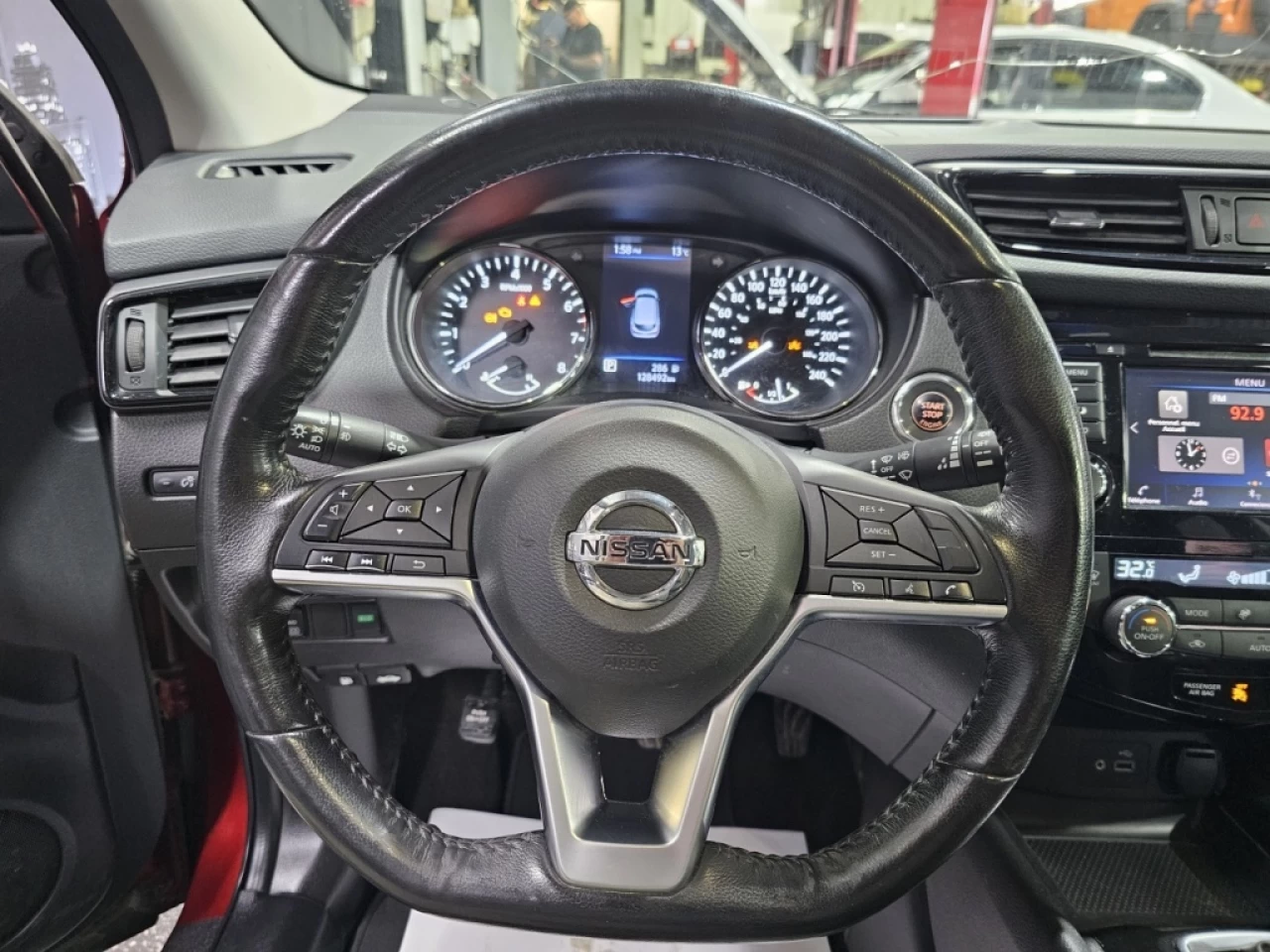 2019 Nissan Qashqai SV AWD TOIT OUVRANT SEULEMENT 128 400KM Image principale