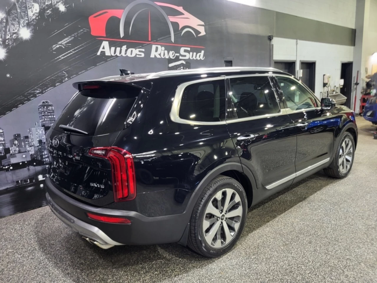 2020 Kia Telluride SX AWD FULL LOAD CUIR TOIT SEULEMENT 109 900KM Image principale