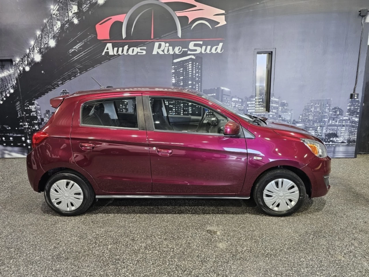 2019 Mitsubishi Mirage ES MANUELLE CAMERA AVEC SEULEMENT 86 500KM Image principale