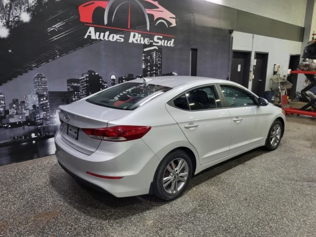 Hyundai Elantra GL AUTOMATIQUE SUPER PROPRE SEULEMENT 74 900KM 2017