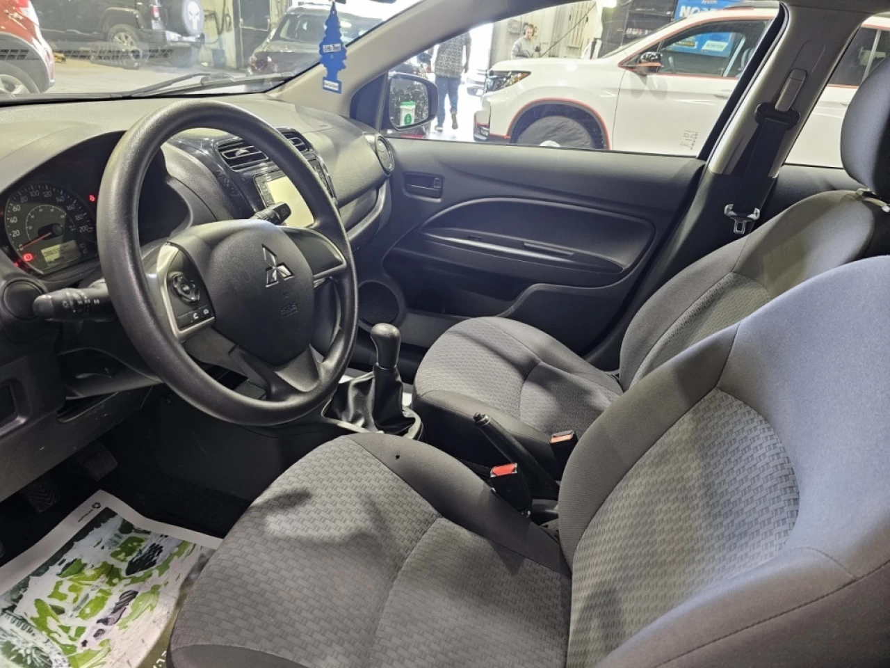 2019 Mitsubishi Mirage ES MANUELLE CAMERA AVEC SEULEMENT 86 500KM Main Image