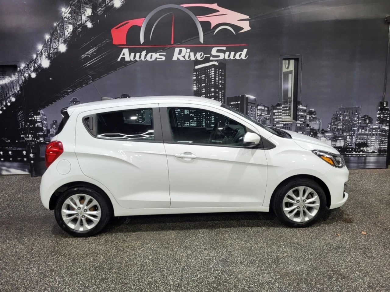 2022 Chevrolet Spark 4dr HB CVT 1LT Image principale