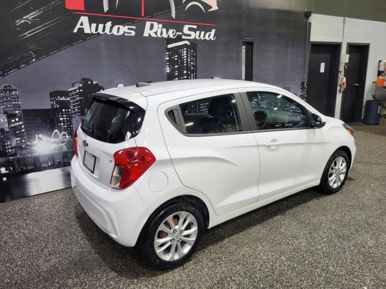 2022 Chevrolet Spark 4dr HB CVT 1LT Image principale