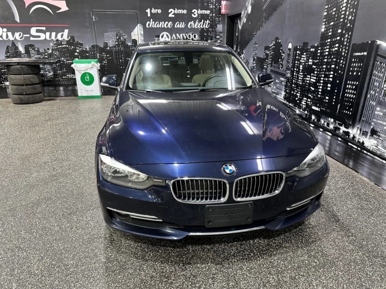 2015 BMW 3 Series 4dr Sdn 320i xDrive AWD Main Image