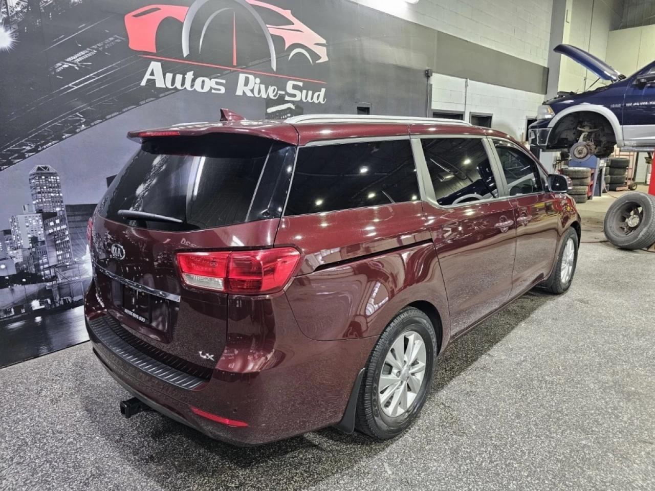 2016 Kia Sedona LX+ PORTE AUTOMATIQUE CAMERA A/C AVEC 201 600 KM Image principale