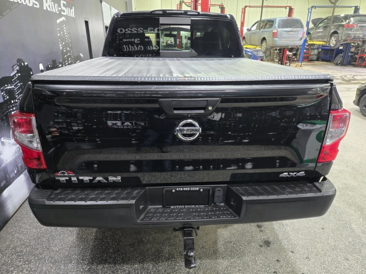 2019 Nissan Titan S CREWCAB V8 4X4 BEAU LOOK 95 300KM Image principale