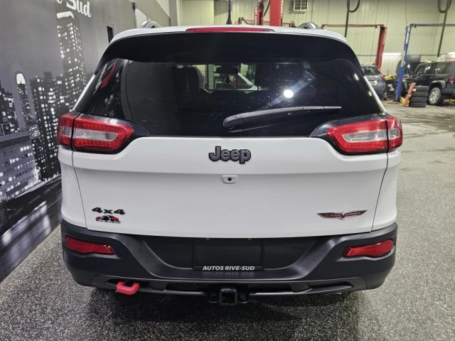 Jeep Cherokee TRAILHAWK V6 3.2L 4X4 CUIR NAV AVEC 175 000KM 2016