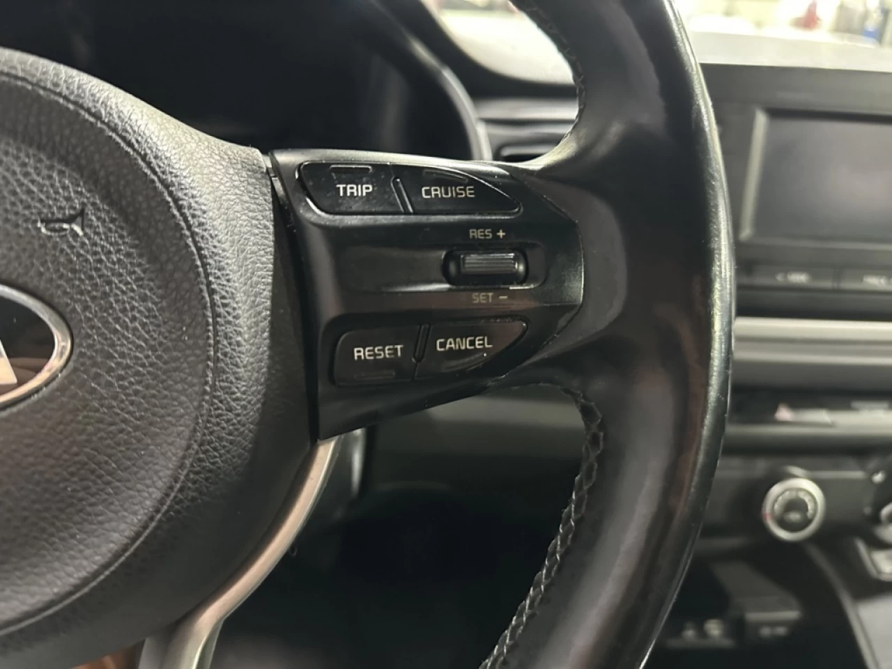 2018 Kia Rio5 LX BANC ET VOLANT CHAUFF. AVEC 148 000KM Image principale