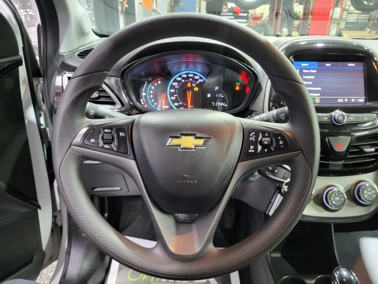 2022 Chevrolet Spark 4dr HB CVT 1LT Image principale