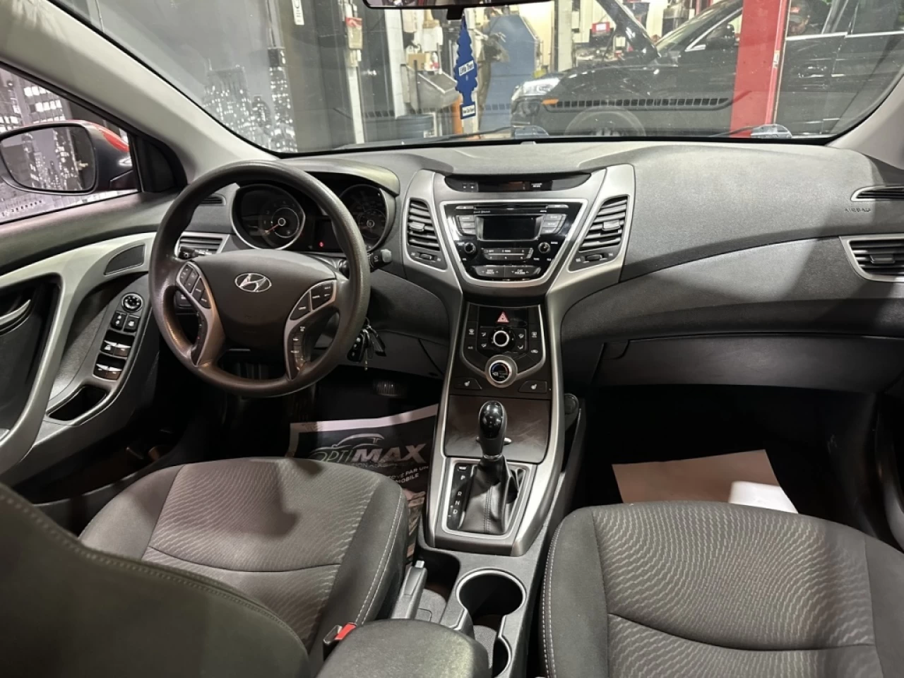 2016 Hyundai Elantra 4dr Sdn Auto GL Main Image