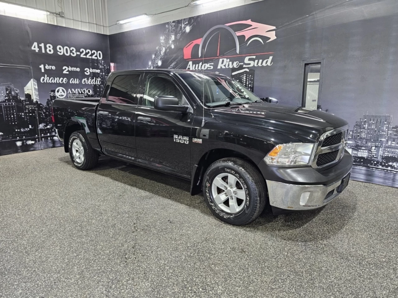 2017 Ram 1500 SLT 5.7L 4X4 CREW CAB AVEC 147 100KM Image principale