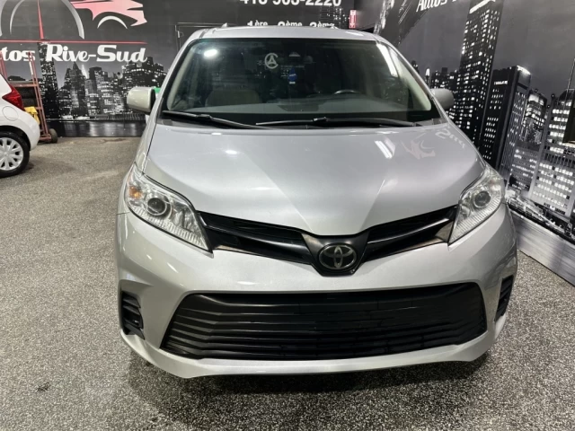 Toyota Sienna LE 7 PASSAGERS A/C CAMERA SEULEMENT 118 300KM 2018