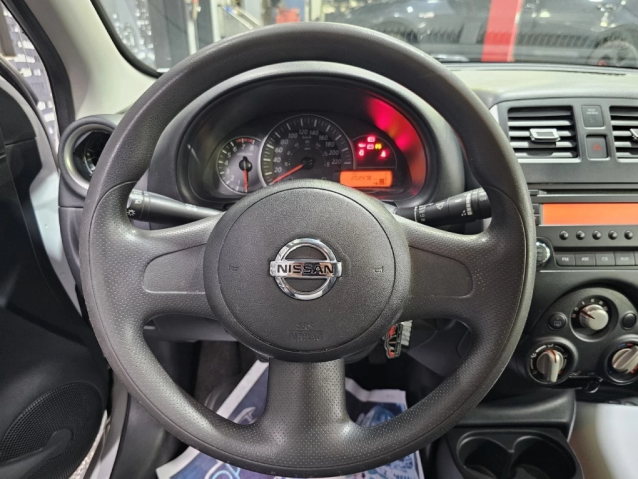 2016 Nissan Micra S MANUELLE SUPER PROPRE AVEC 202 400KM Main Image