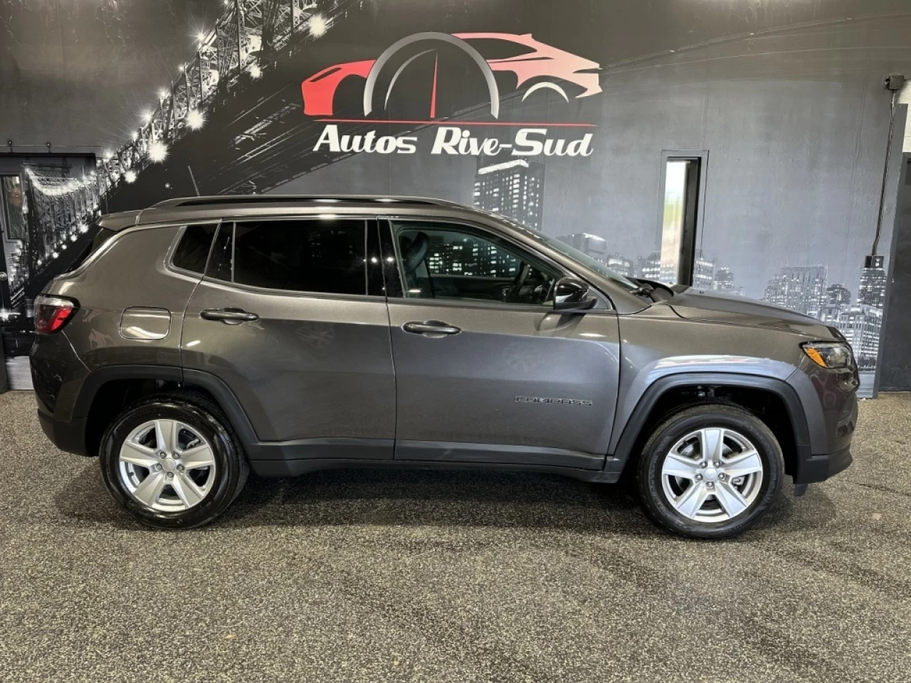 2022 Jeep Compass North 4X4 FULL ÉQUIPÉ GPS / SIÈGES CHAUFF. AVEC 25 Image principale