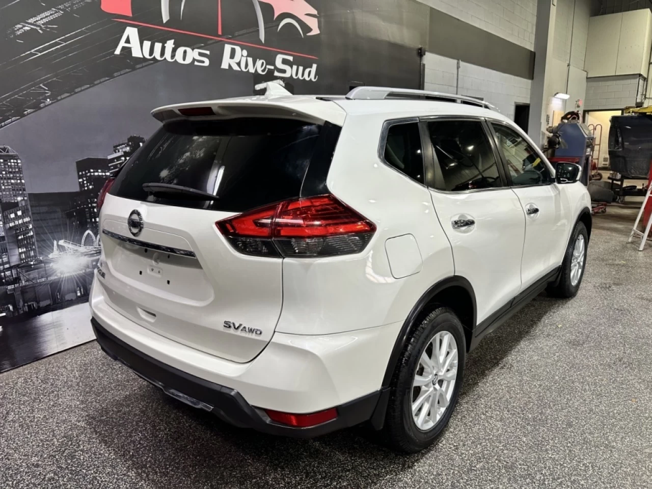 2017 Nissan Rogue SV AWD FULL ÉQUIPÉ SEULEMENT 85 000KM Main Image