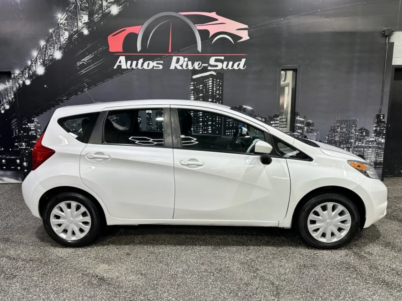 2016 Nissan Versa Note SV AUTOMATIQUE A/C CAMERA SEULEMENT 74 700KM Main Image