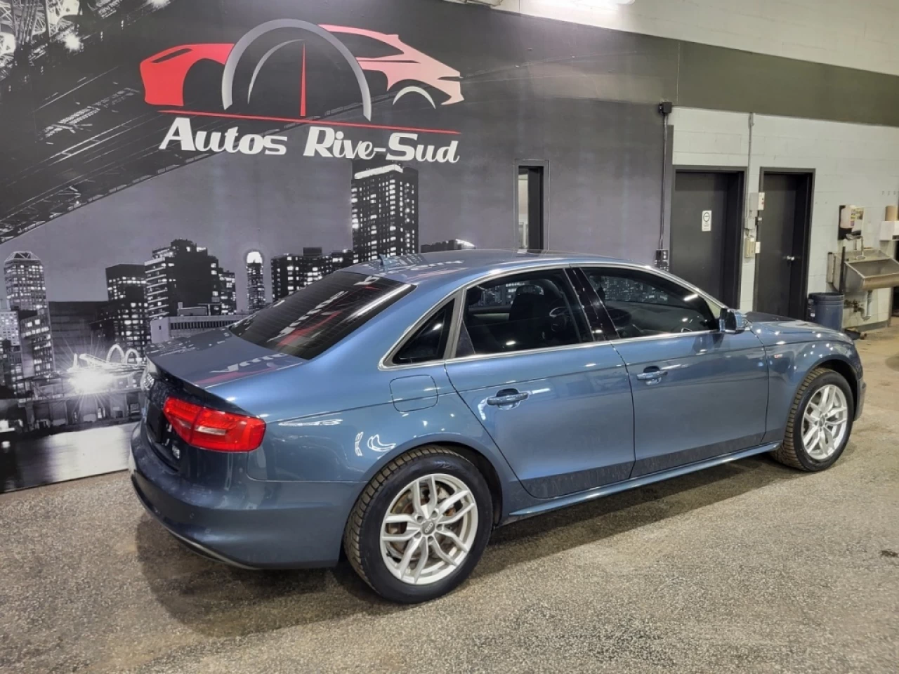 2015 Audi A4 PROGRESSIV QUATTRO CUIR TOIT SEULEMENT 161 500KM Main Image