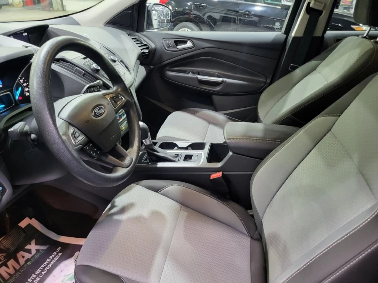 2017 Ford Escape 4WD 4dr SE Main Image