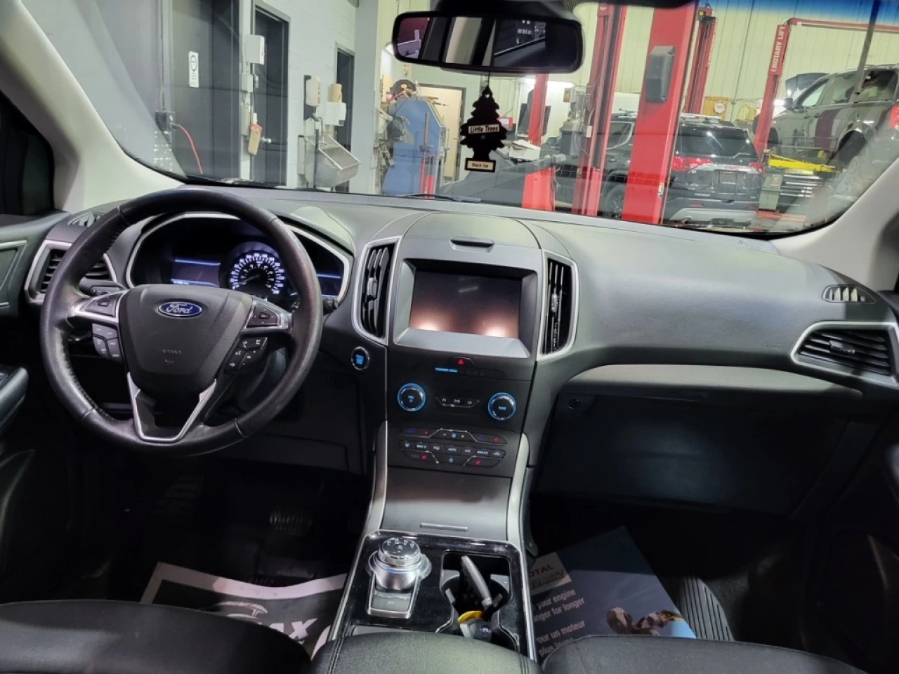 2019 Ford Edge SEL AWD Image principale