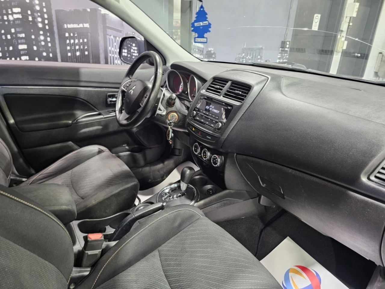 2015 Mitsubishi RVR SE AWD PROPRE A/C AVEC 170 200KM Image principale