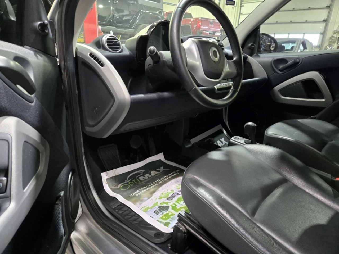 2015 smart fortwo PURE SIÈGES CHAUFF. AVEC 120 600KM Image principale