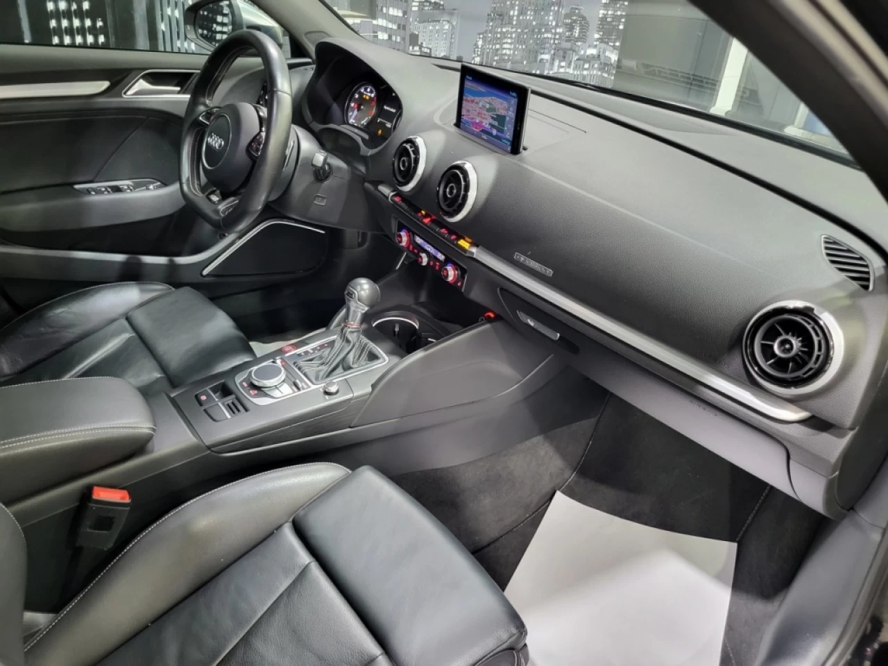 2016 Audi S3 4dr Sdn quattro 2.0T Technik Image principale