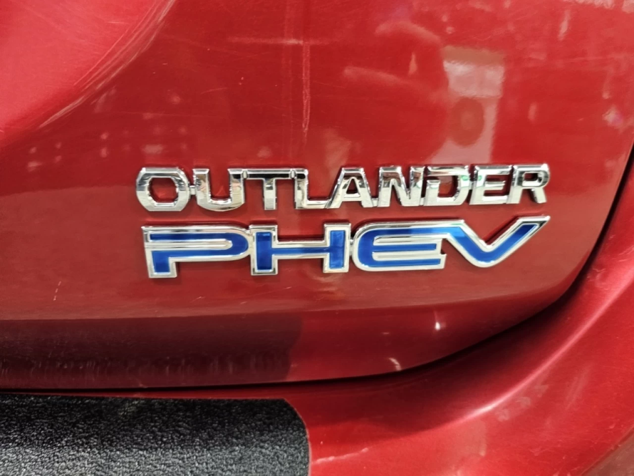 2018 Mitsubishi Outlander PHEV SE TOURING AWD HYBRIDE RECHARGABLE 137 000KM Image principale