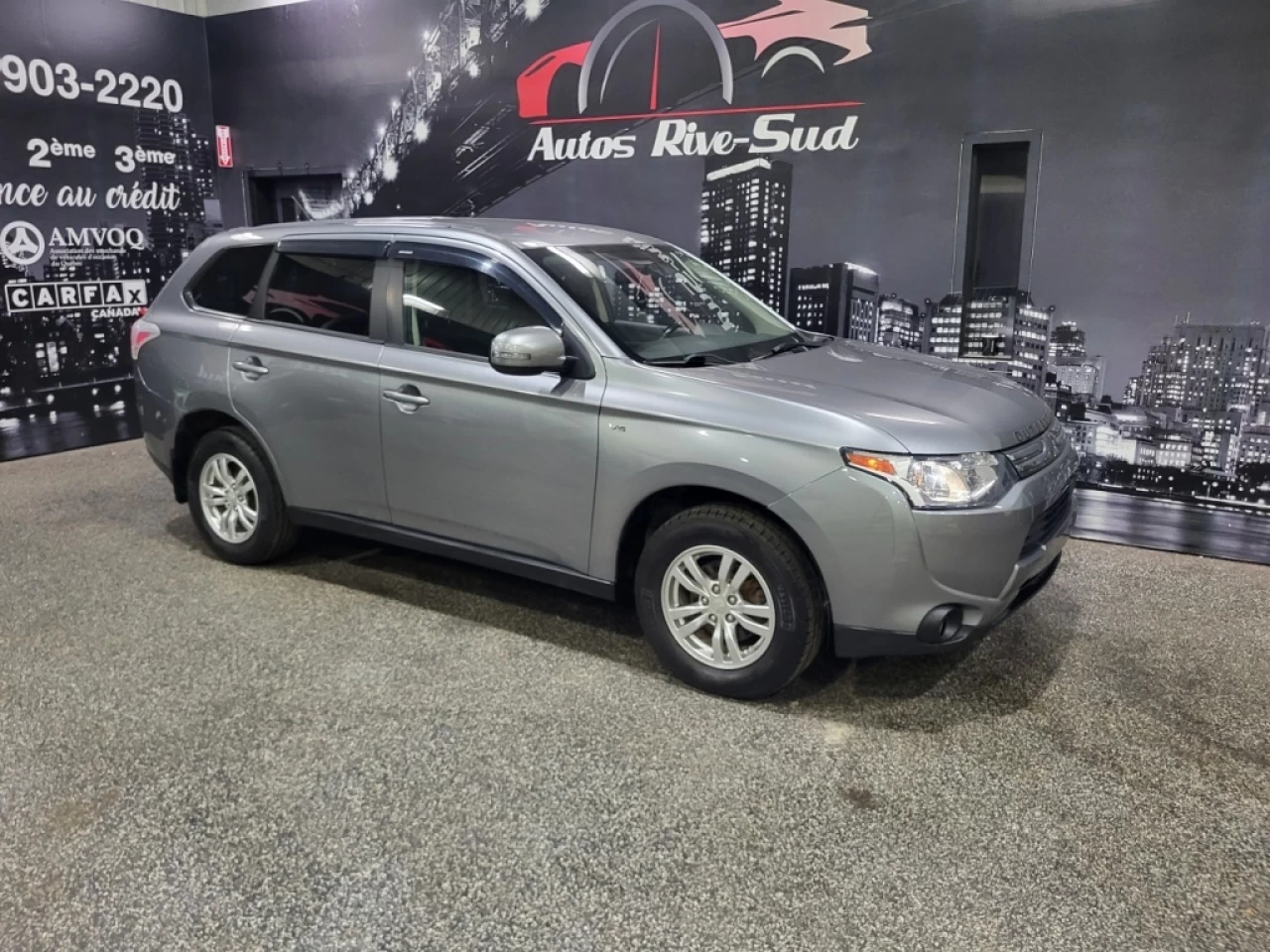 2014 Mitsubishi Outlander SE V6 3.0L AWD 7 PASSAGERS SEULEMENT 131 300KM Image principale