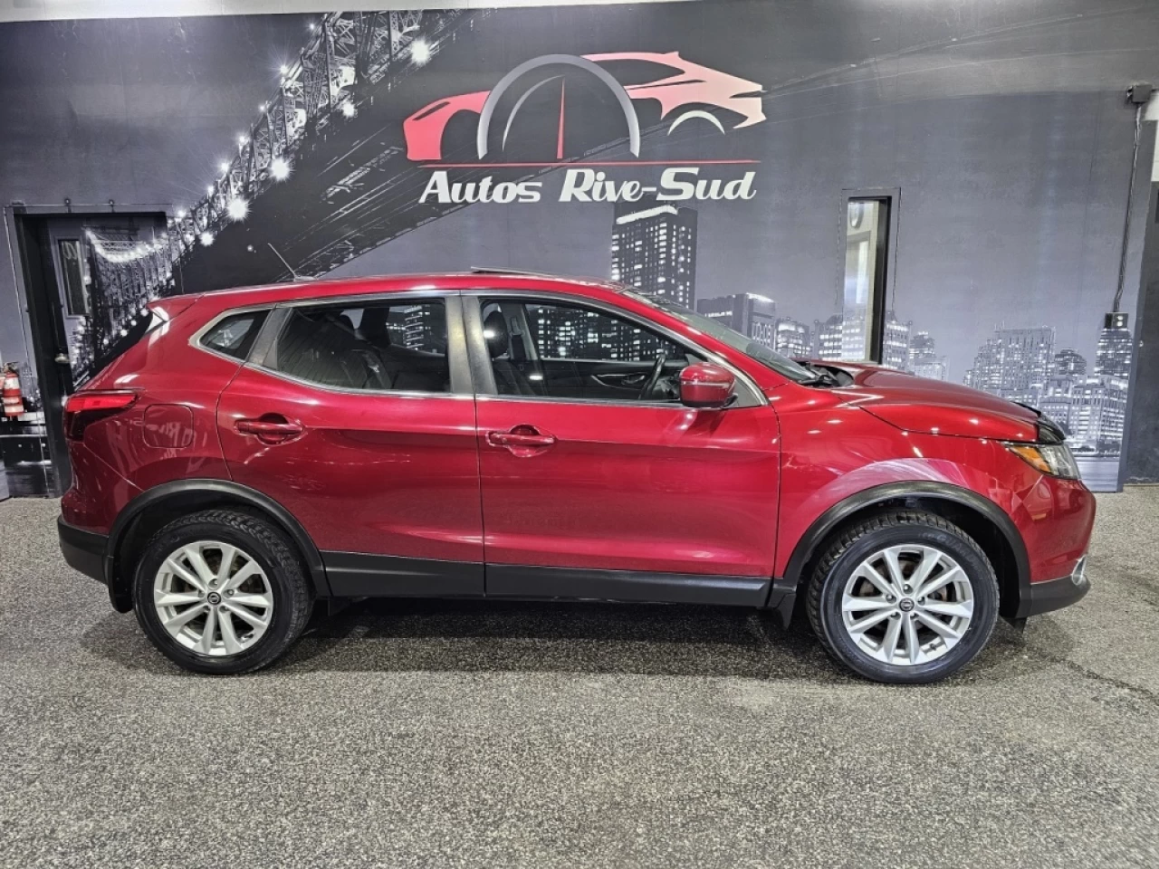 2019 Nissan Qashqai SV AWD TOIT OUVRANT SEULEMENT 128 400KM Main Image