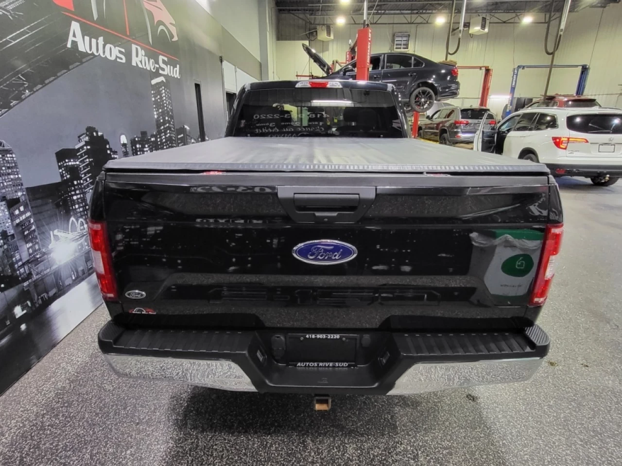 2020 Ford F-150 XLT CREW CAB 4X4 5.0L TRÈS PROPRE AVEC 162 300KM Image principale