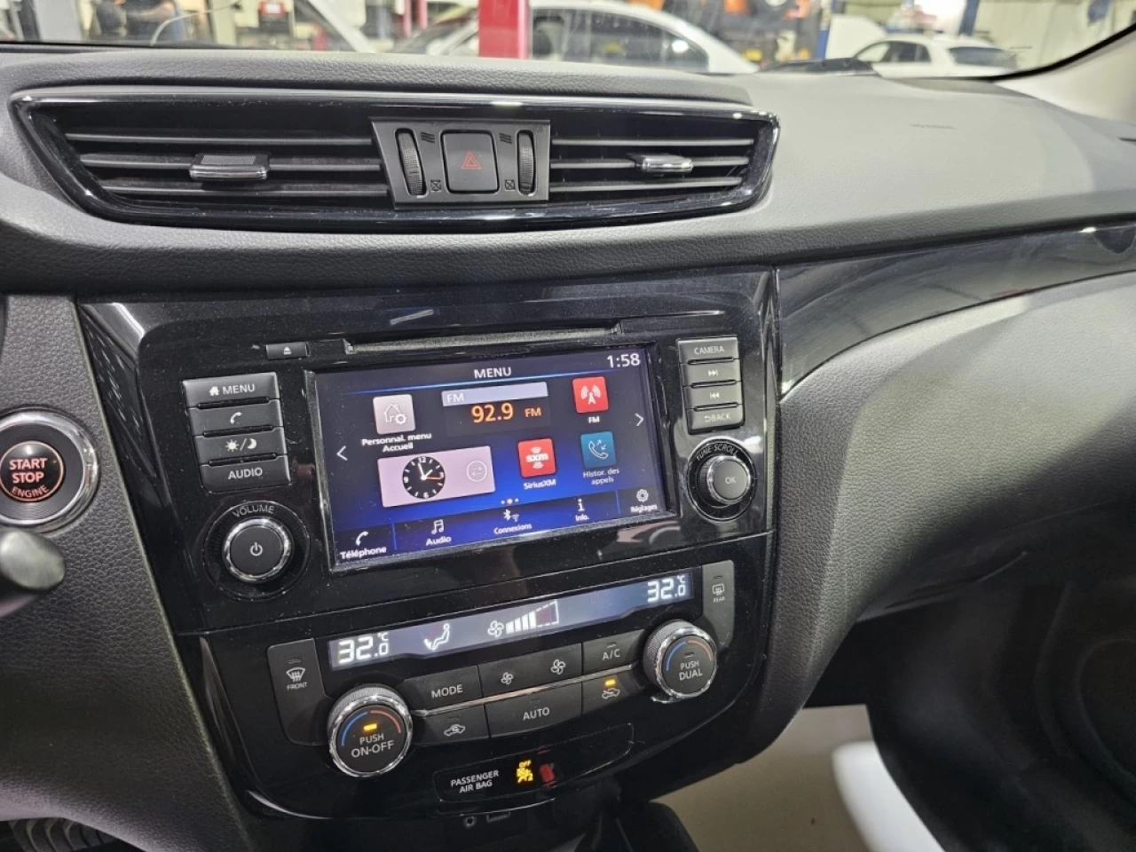 2019 Nissan Qashqai SV AWD TOIT OUVRANT SEULEMENT 128 400KM Image principale