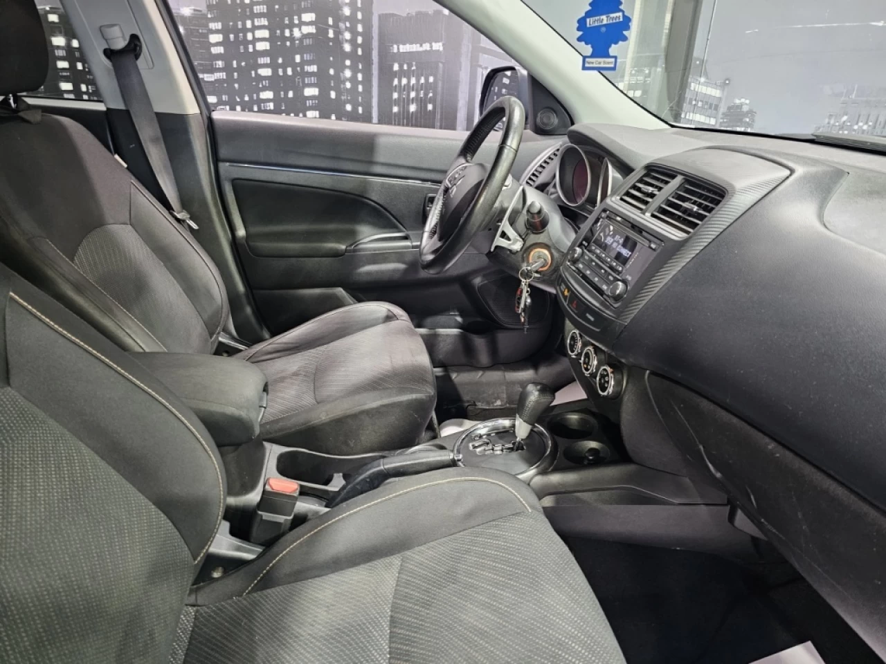 2015 Mitsubishi RVR SE AWD PROPRE A/C AVEC 170 200KM Image principale