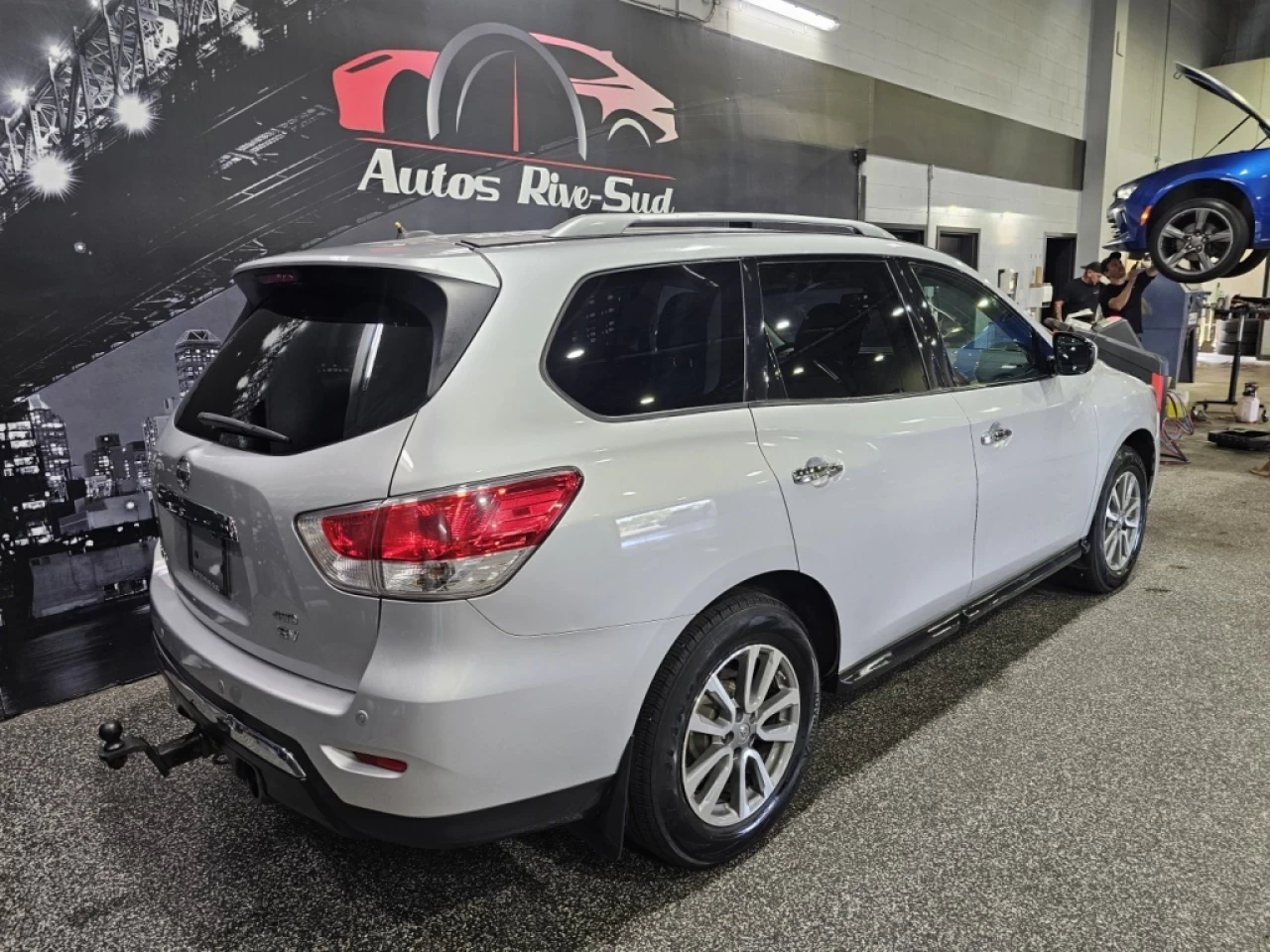 2016 Nissan Pathfinder SV AWD 7 PASSAGERS SEULEMENT 132 200KM Main Image