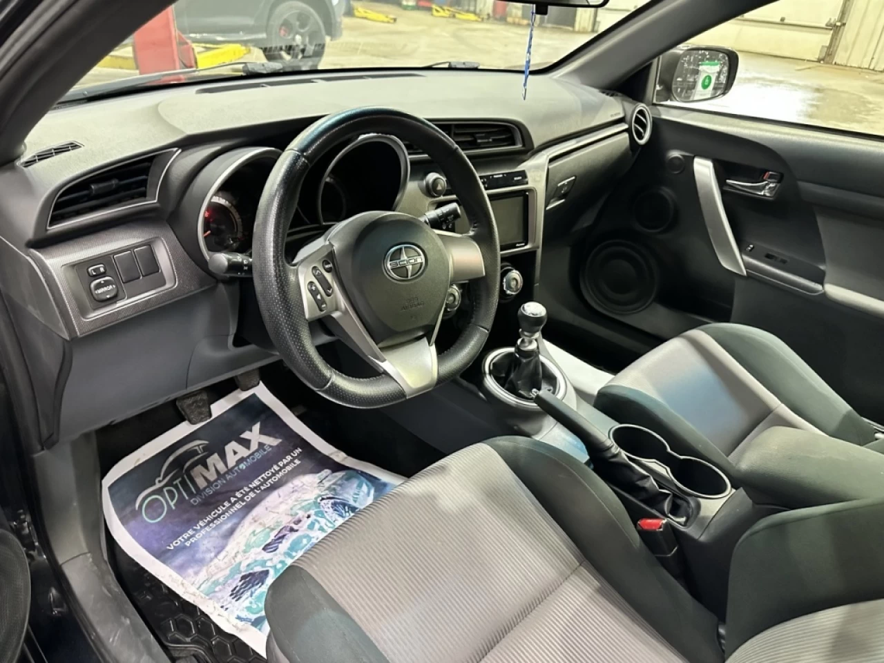 2016 Scion tC TRÈS PROPRE TOIT OUVRANT SEULEMENT 138 500KM Image principale