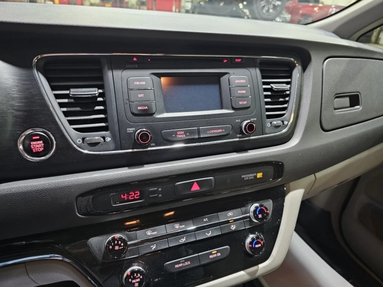 2016 Kia Sedona LX+ PORTE AUTOMATIQUE CAMERA A/C AVEC 201 600 KM Image principale