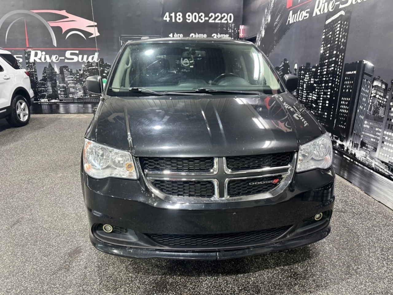 2017 Dodge Grand Caravan 4dr Wgn SXT Main Image