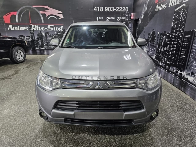 Mitsubishi Outlander SE V6 3.0L AWD 7 PASSAGERS SEULEMENT 131 300KM 2014