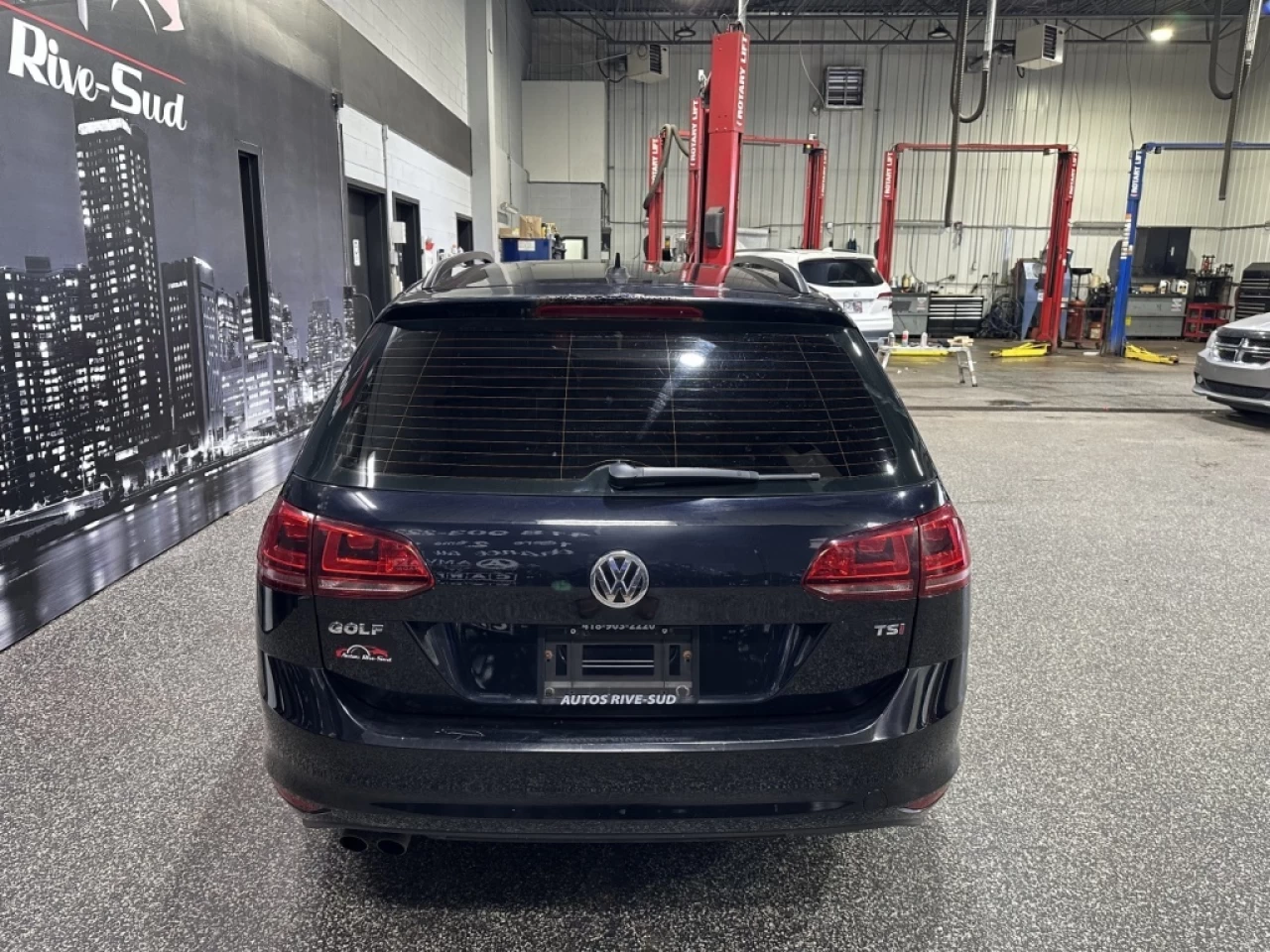 2016 Volkswagen Golf Comfortline TRÈS PROPRE SEULEMENT 126 300KM Image principale