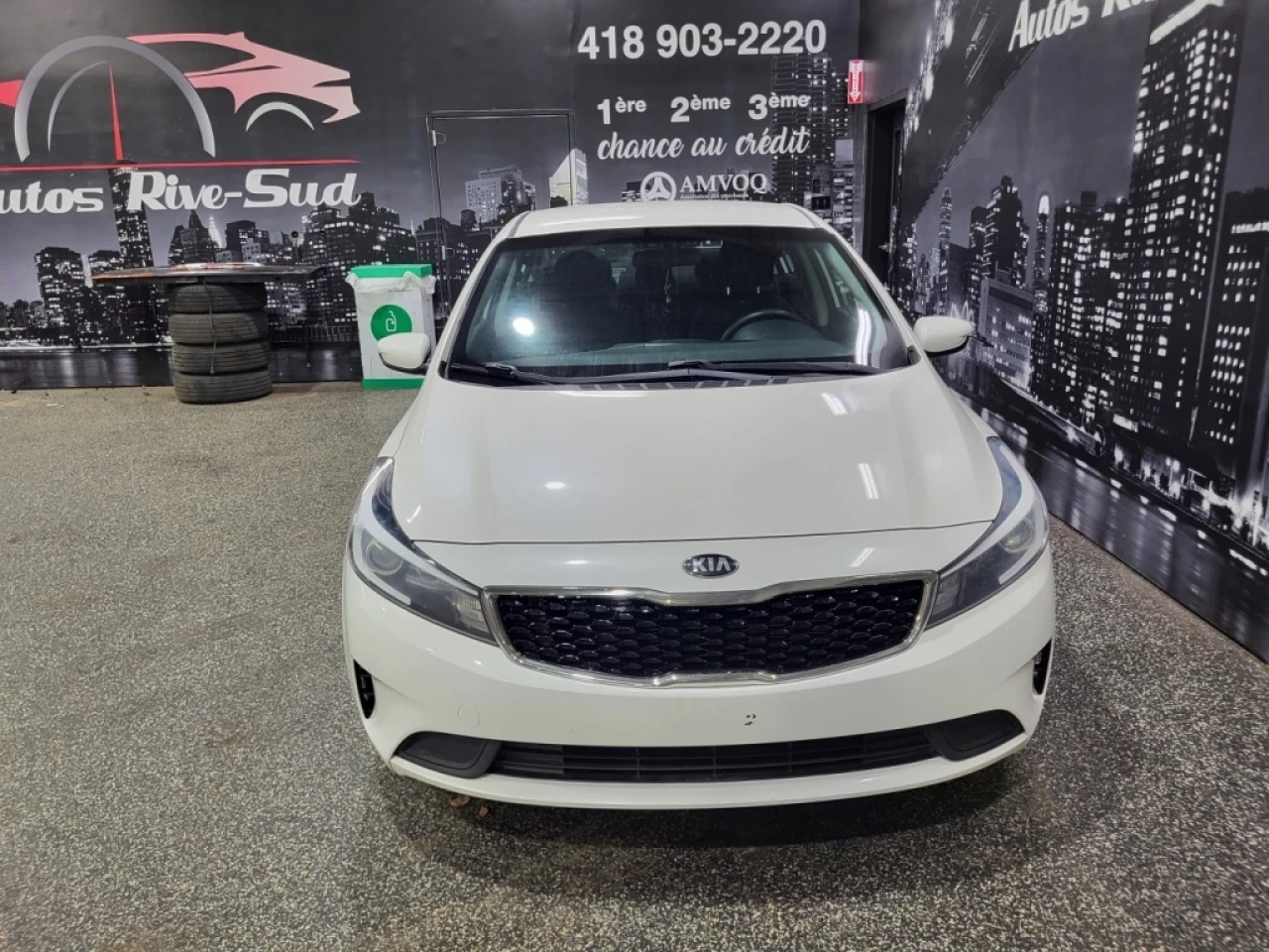 2017 Kia Forte LX MANUELLE TRÈS PROPRE SEULEMENT 139 700KM Main Image