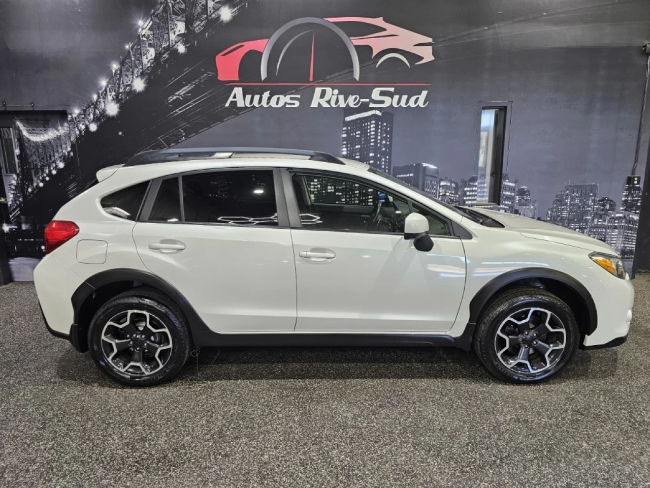 2014 Subaru XV Crosstrek 5dr CVT 2.0i w-Sport Pkg Main Image