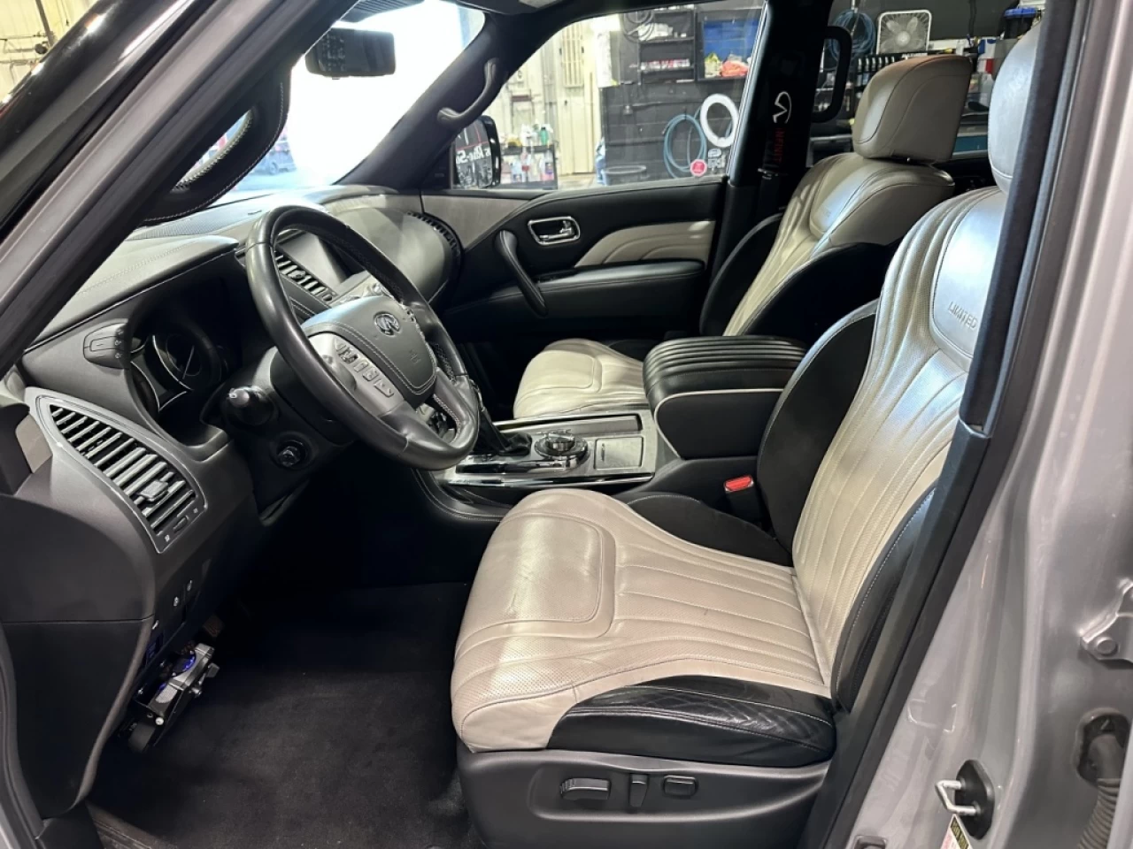 2019 Infiniti QX80 LIMITED AWD FULL LOAD IMPECCABLE SEULEMENT 71 000K Image principale