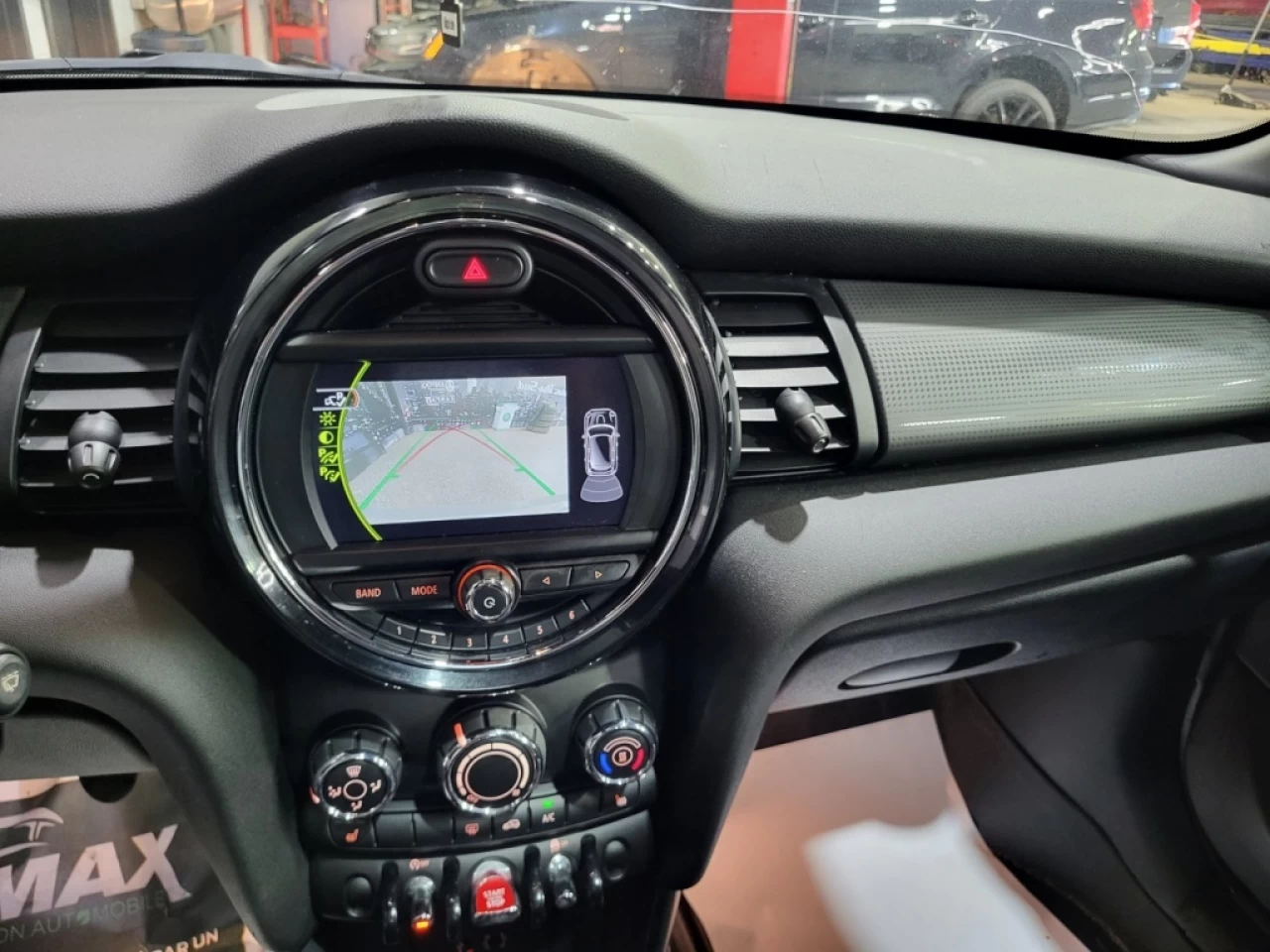 2018 MINI 5 portes COOPER FULL LOAD CUIR TOIT PANO AVEC 158 500KM Main Image