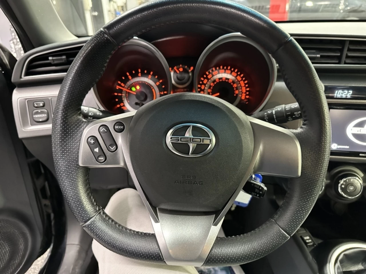 2016 Scion tC TRÈS PROPRE TOIT OUVRANT SEULEMENT 138 500KM Main Image